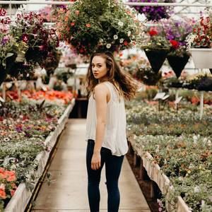 Meet your Posher, Joy